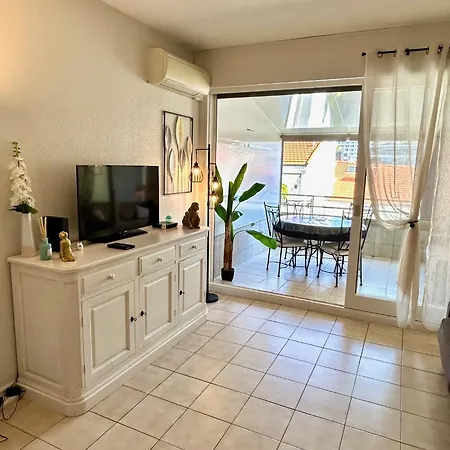 Apartament Cosy Near La Croisette And The *